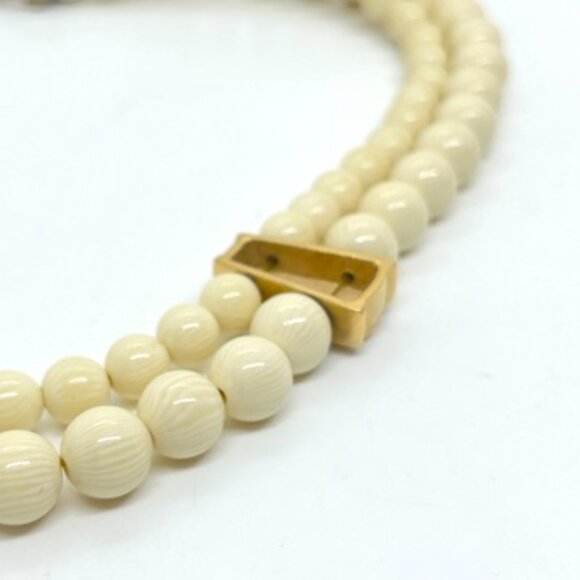 VINTAGE 80S NAPIER CREAM GOLD TONE NECKLACE ETRUSCAN MULTI STRAND ACRYLIC BEAD - Picture 14 of 16